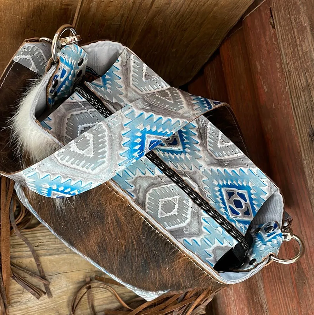 016 Gabby - Brindle w/ Rocky Mountain Aztec