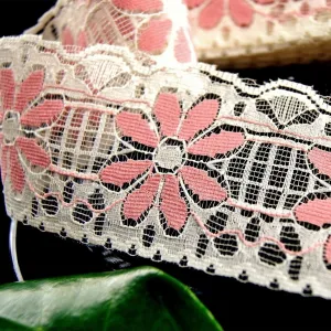 2½" Lovely Floral Lace Trim - Cream / Mauve