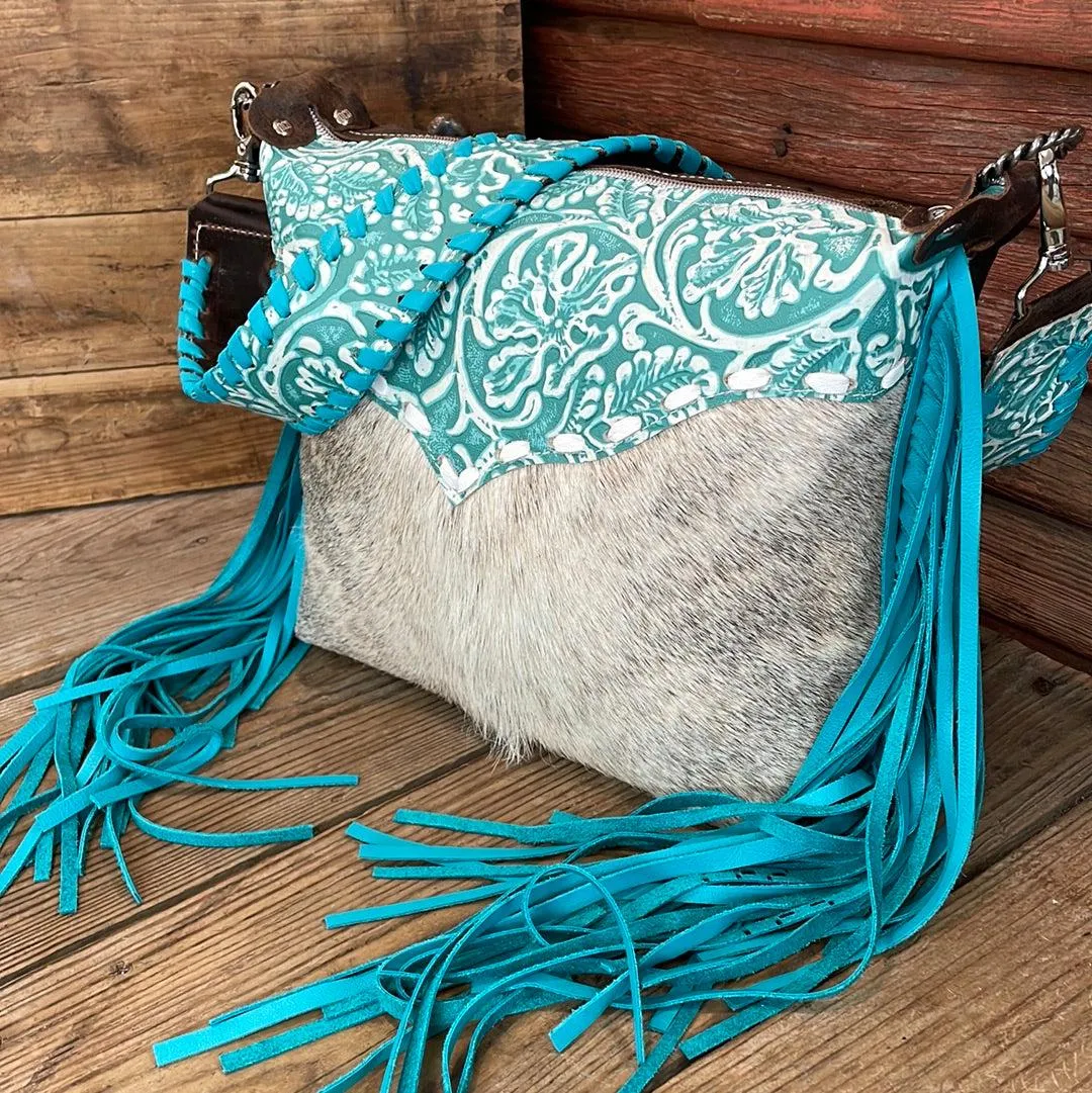 Annie - Grey Brindle w/ Turquoise Sand Tool