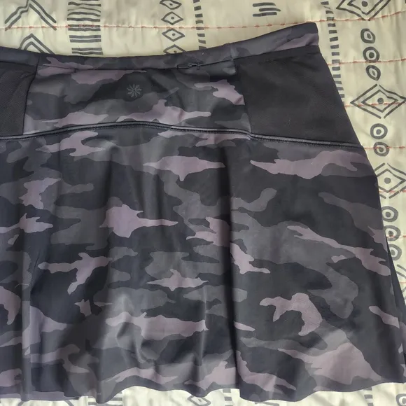 Athleta Match Point Skort Black Camo Large