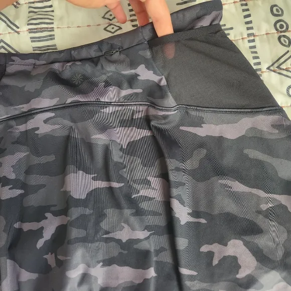 Athleta Match Point Skort Black Camo Large