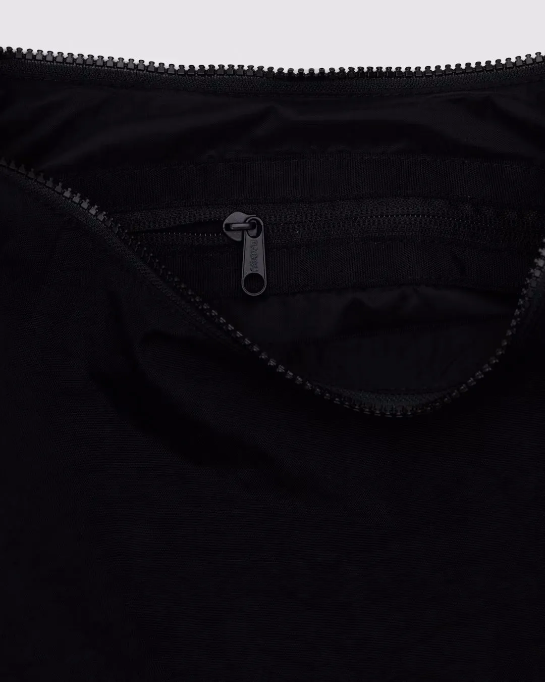 Baggu Medium Nylon Crescent Bag - Black