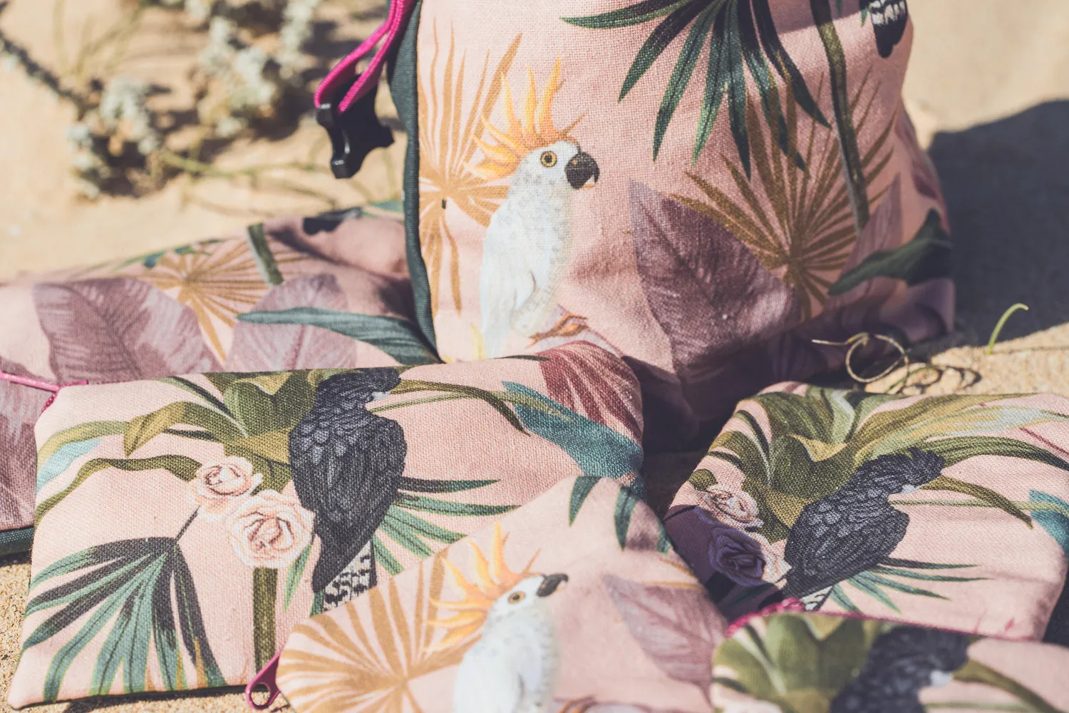 BIRDS PARADISE CHANGE PURSE