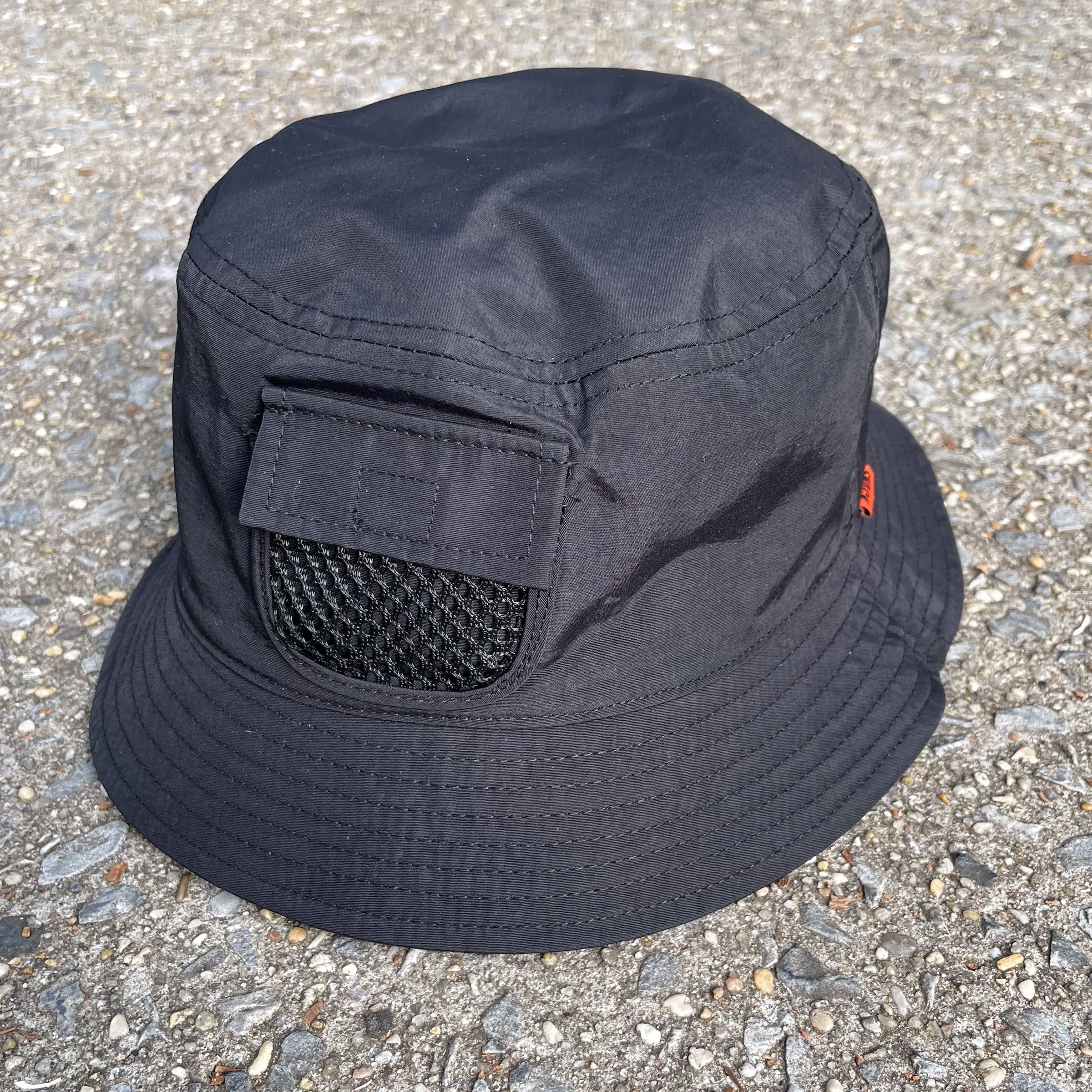 BONES REVERSIBLE BUCKET HAT