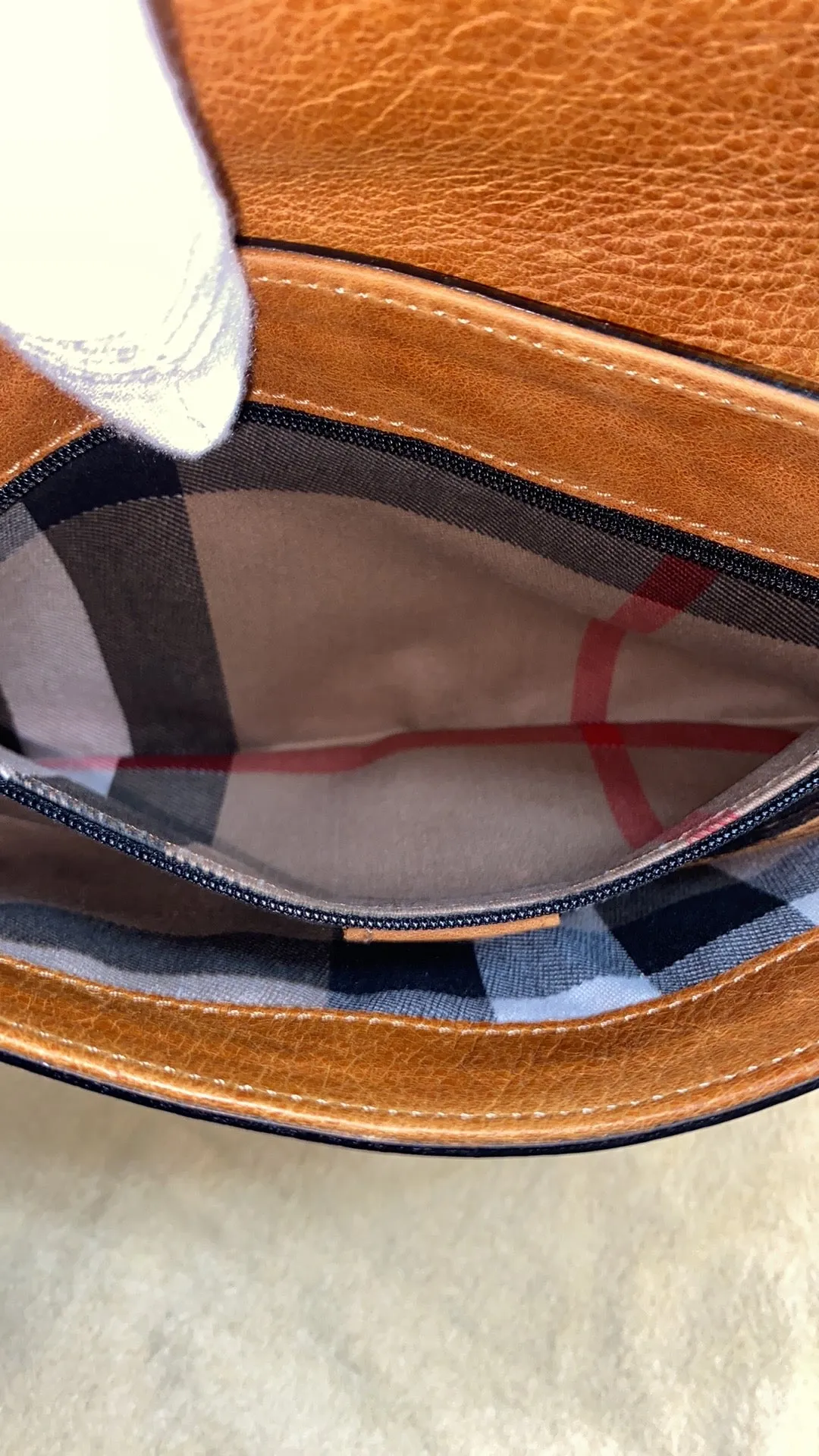 Burberry London Grained Leather Shoulder Bag In Carme