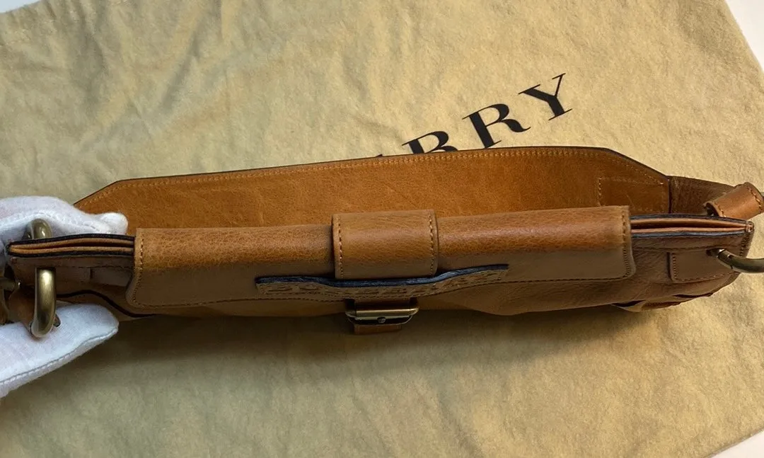 Burberry London Grained Leather Shoulder Bag In Carme