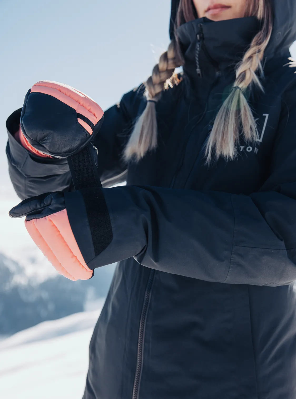 Burton [ak] Flare GORE-TEX 2LWomens Down Jacket 2024