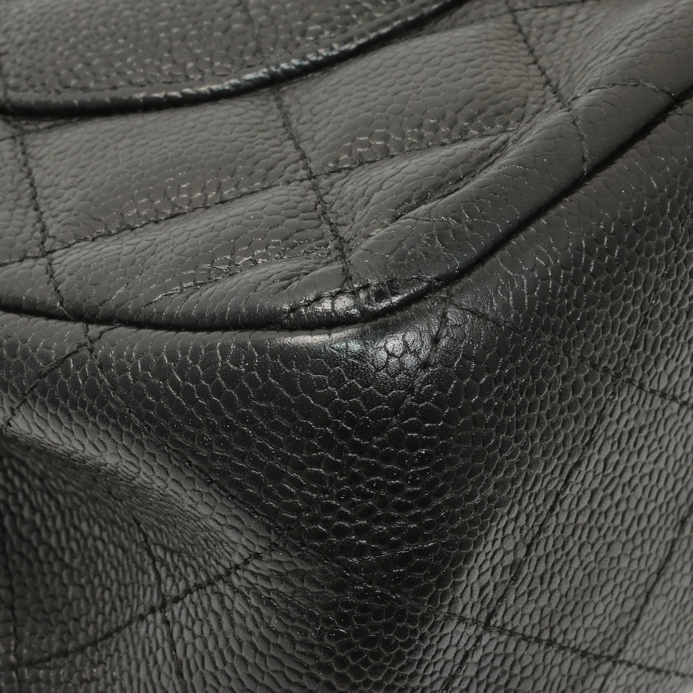 Chanel Black Quilted Caviar Jumbo Double Flap