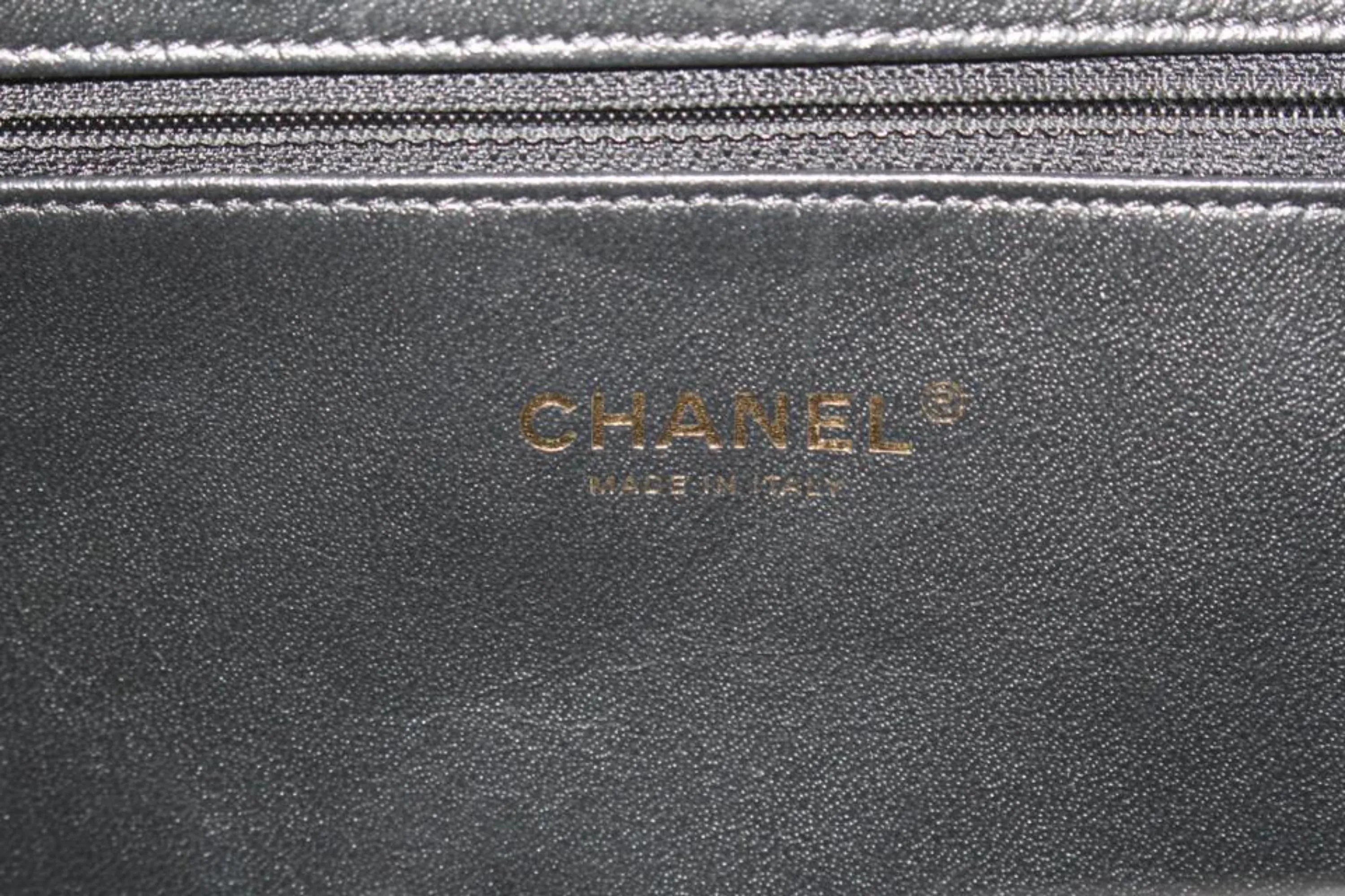 Chanel Black Quilted Caviar Leather Turnlock 2way Affinity Tote 1CC1025