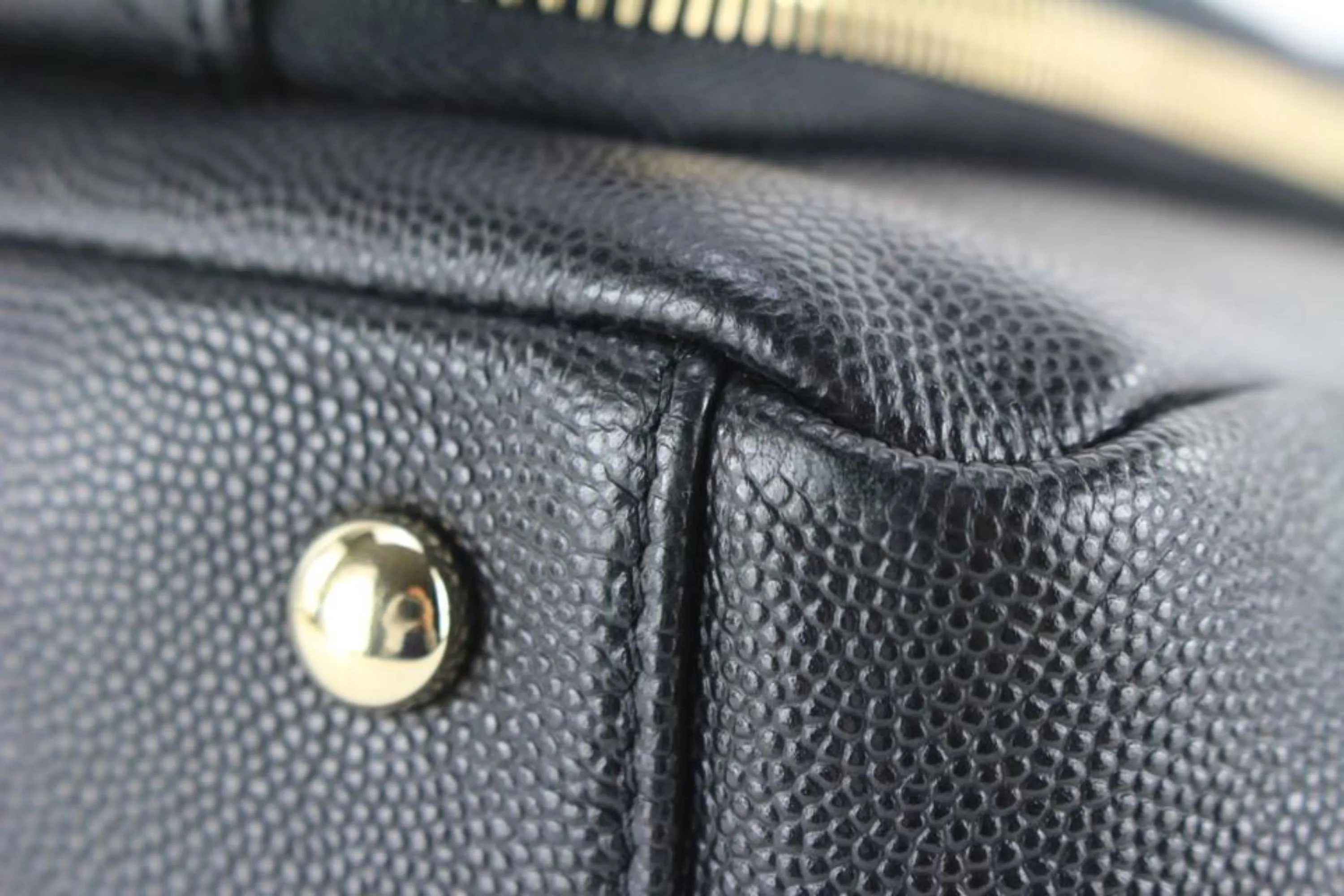 Chanel Black Quilted Caviar Leather Turnlock 2way Affinity Tote 1CC1025