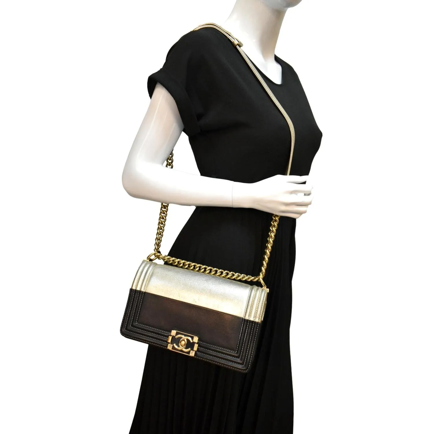 CHANEL Boy Leather Shoulder Bag Bicolor