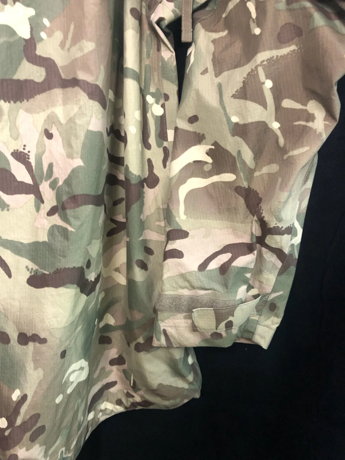 Genuine British Army MTP Camouflaged Waterproof Lightweight Jacket - 170/90
