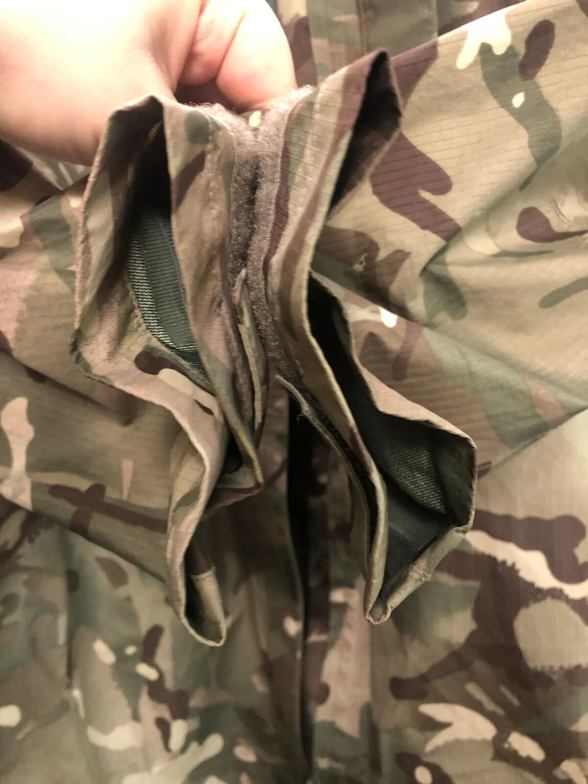 Genuine British Army MTP Camouflaged Waterproof Lightweight Jacket - 170/90