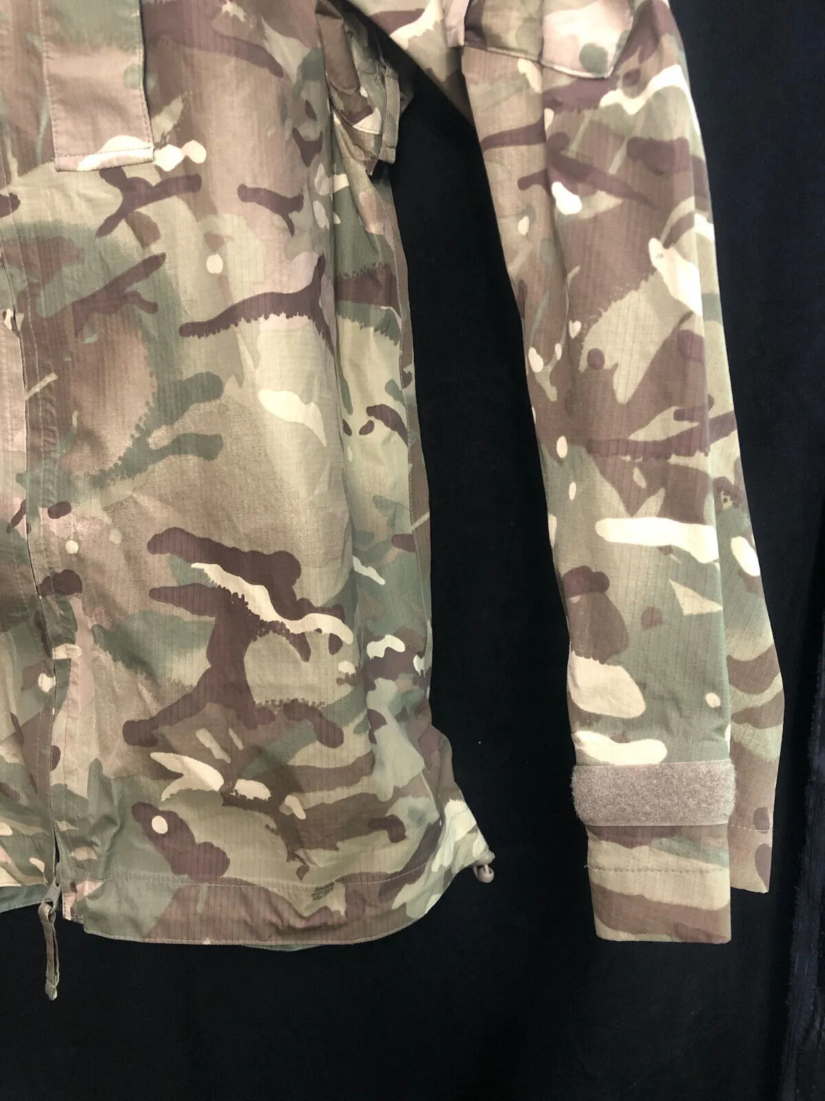 Genuine British Army MTP Camouflaged Waterproof Lightweight Jacket - 170/90