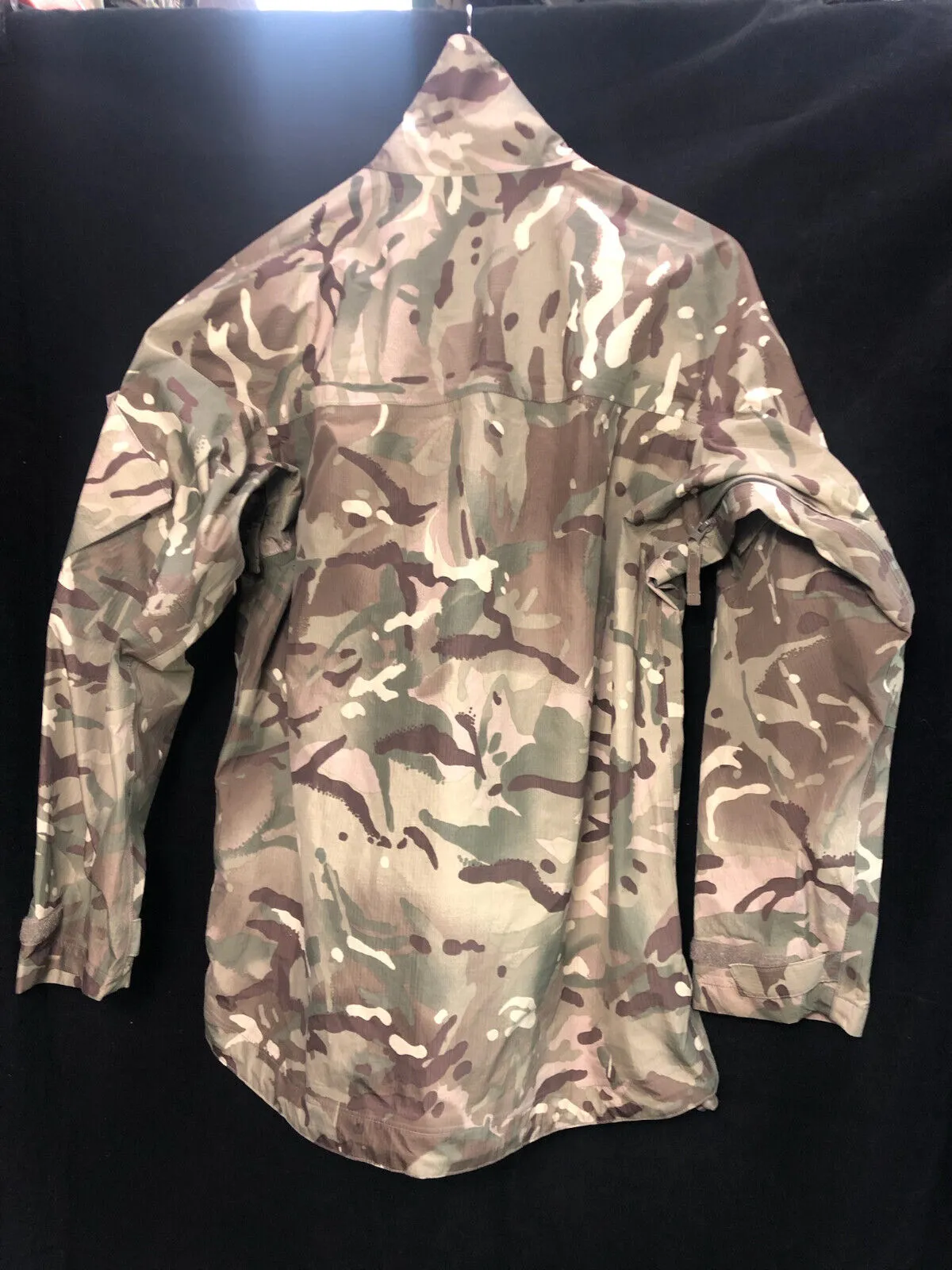 Genuine British Army MTP Camouflaged Waterproof Lightweight Jacket - 170/90