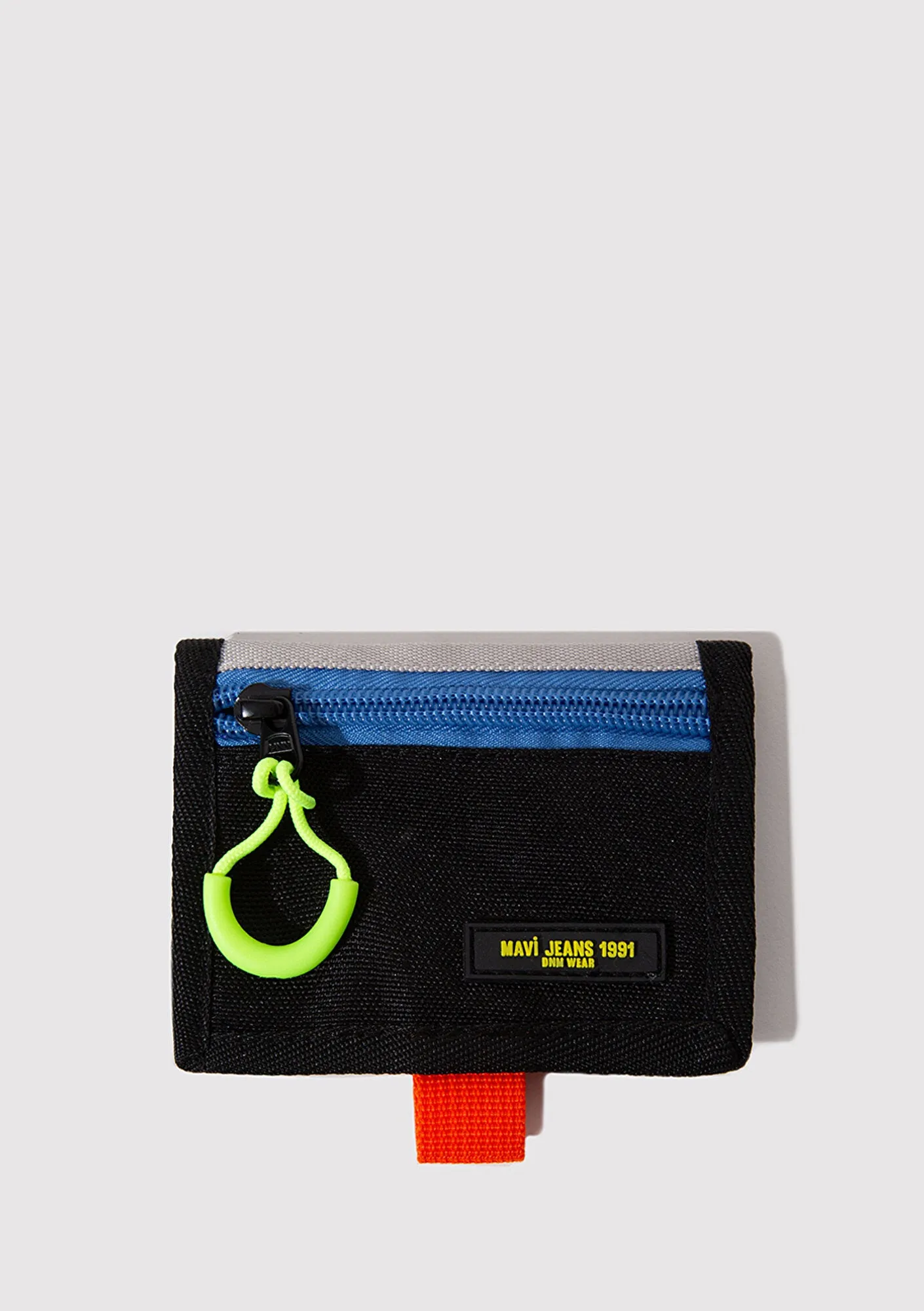 Graphic Detailed Black Wallet