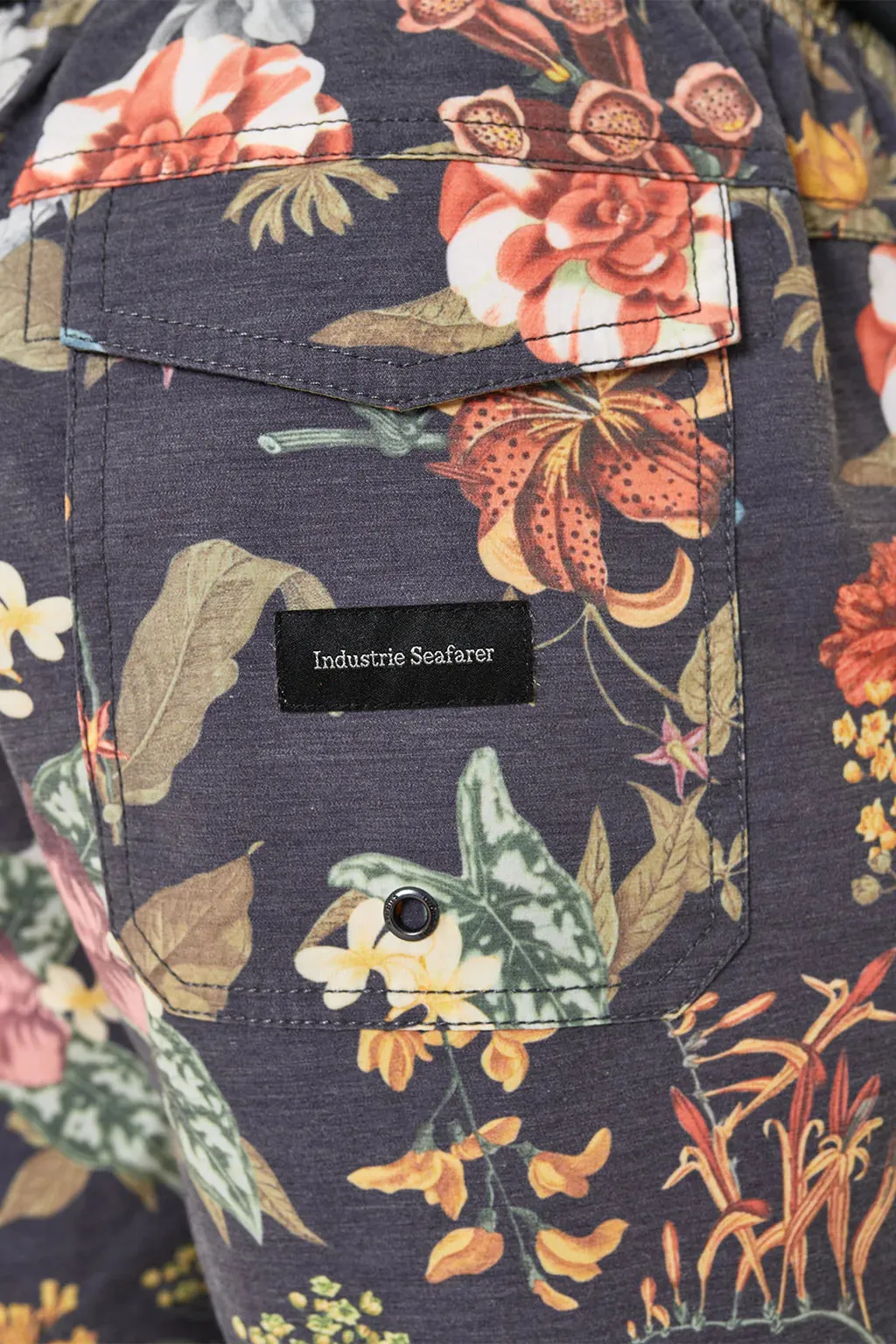 Industrie The Magnolia Bahama Short