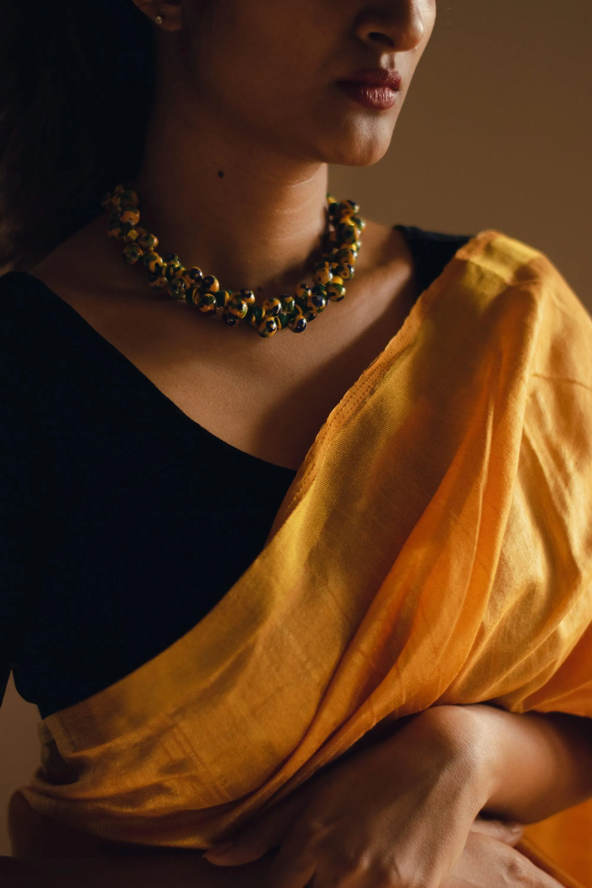 Kaisori blue pottery jewellery - Knot necklace - yellow and green