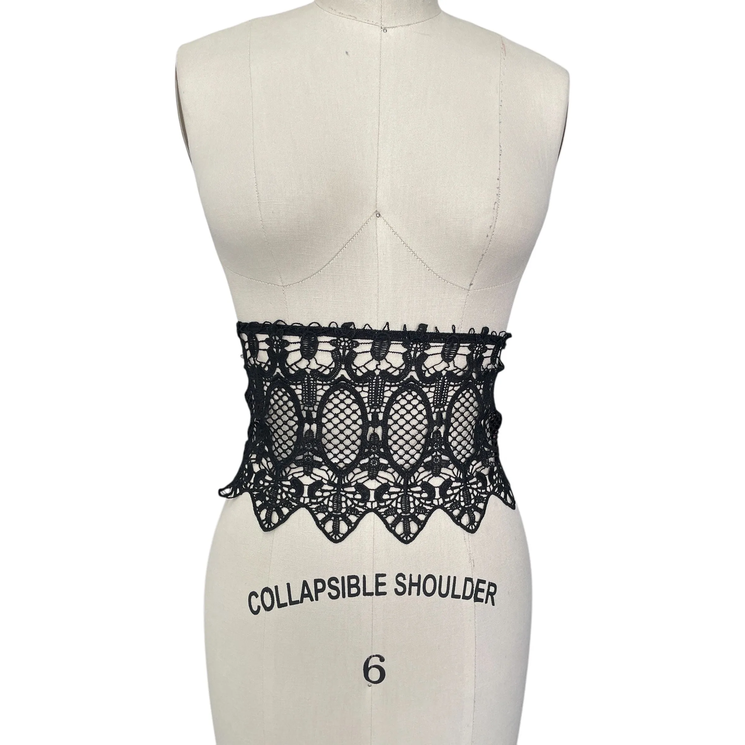 Lizzie lace (trim)