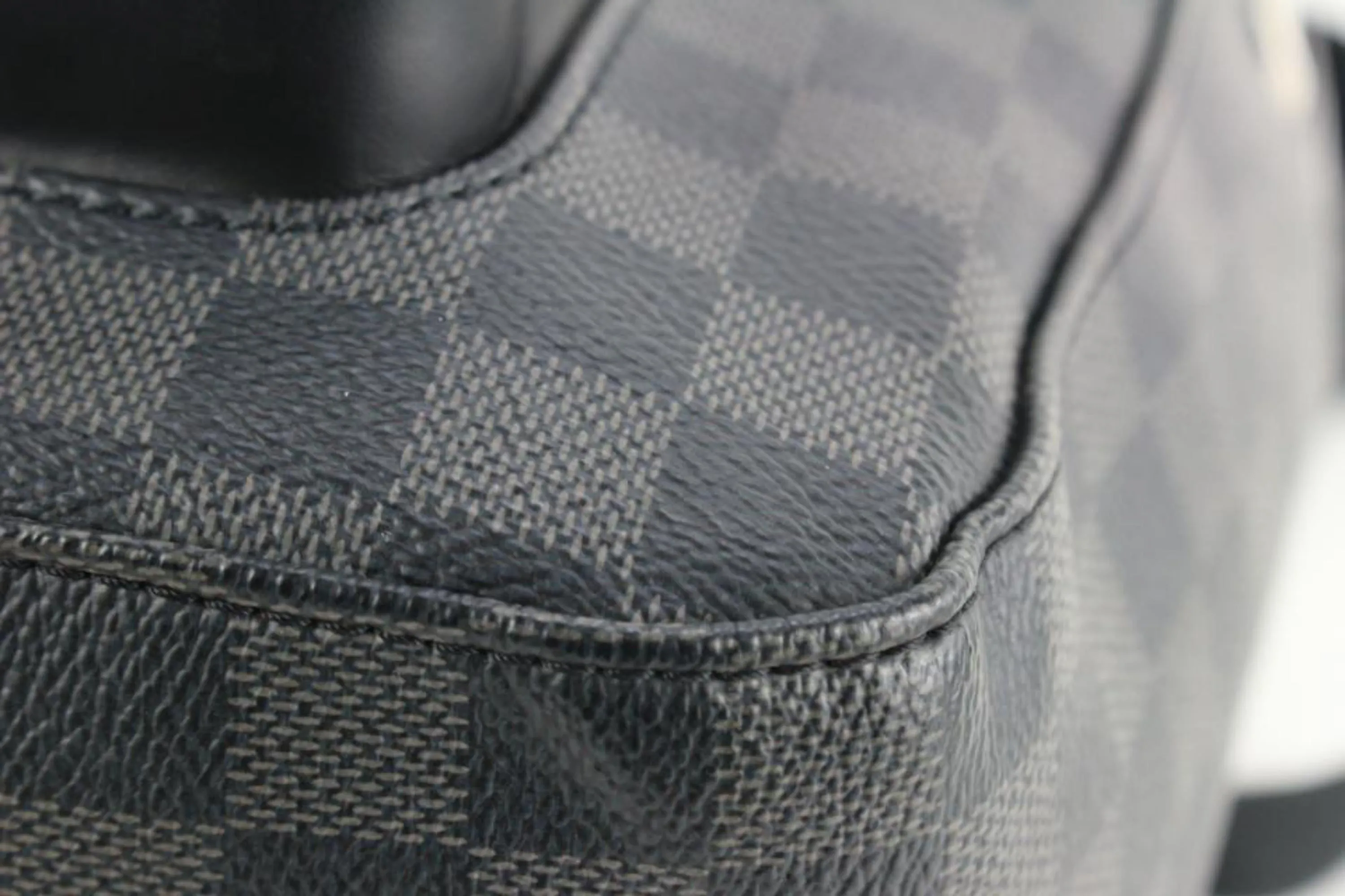 Louis Vuitton Damier Graphite Josh Backpack 67lz614s