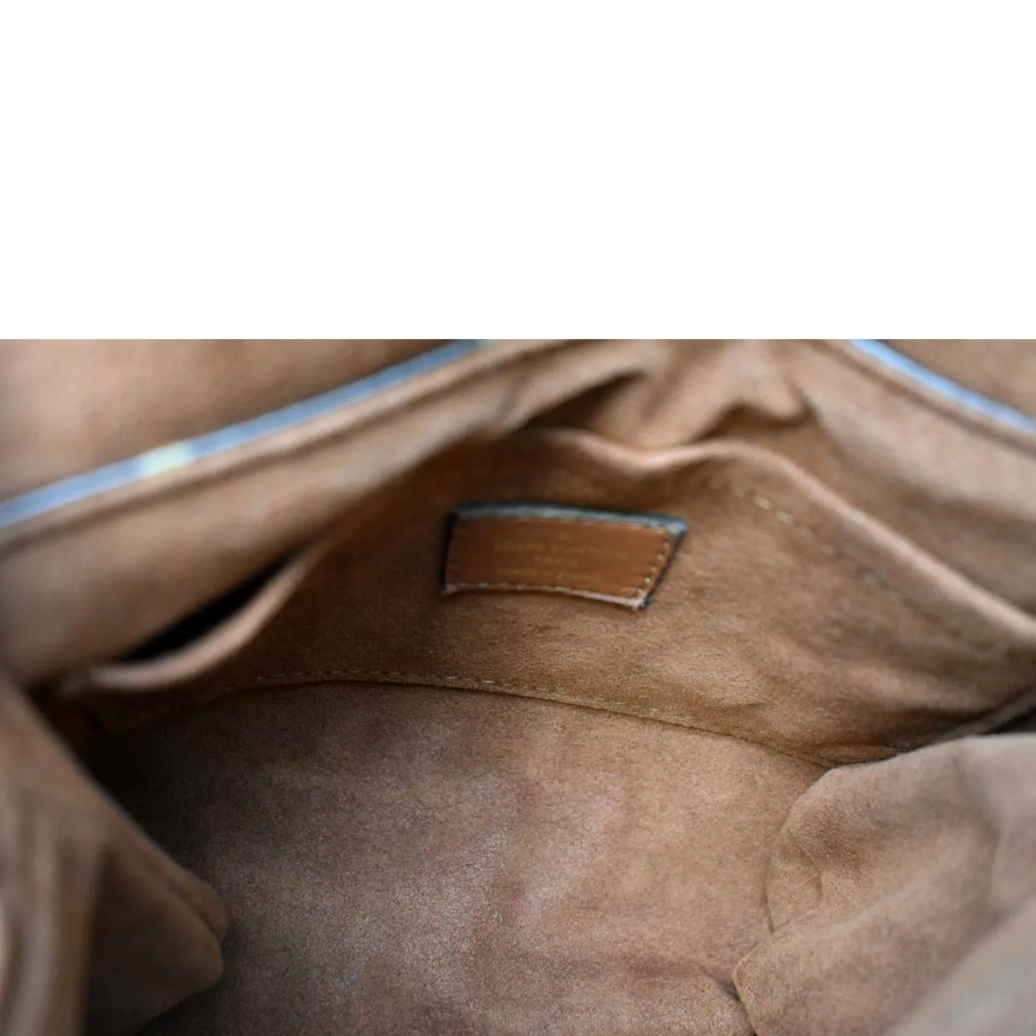 LOUIS VUITTON Locky BB Monogram Canvas Crossbody Bag Caramel