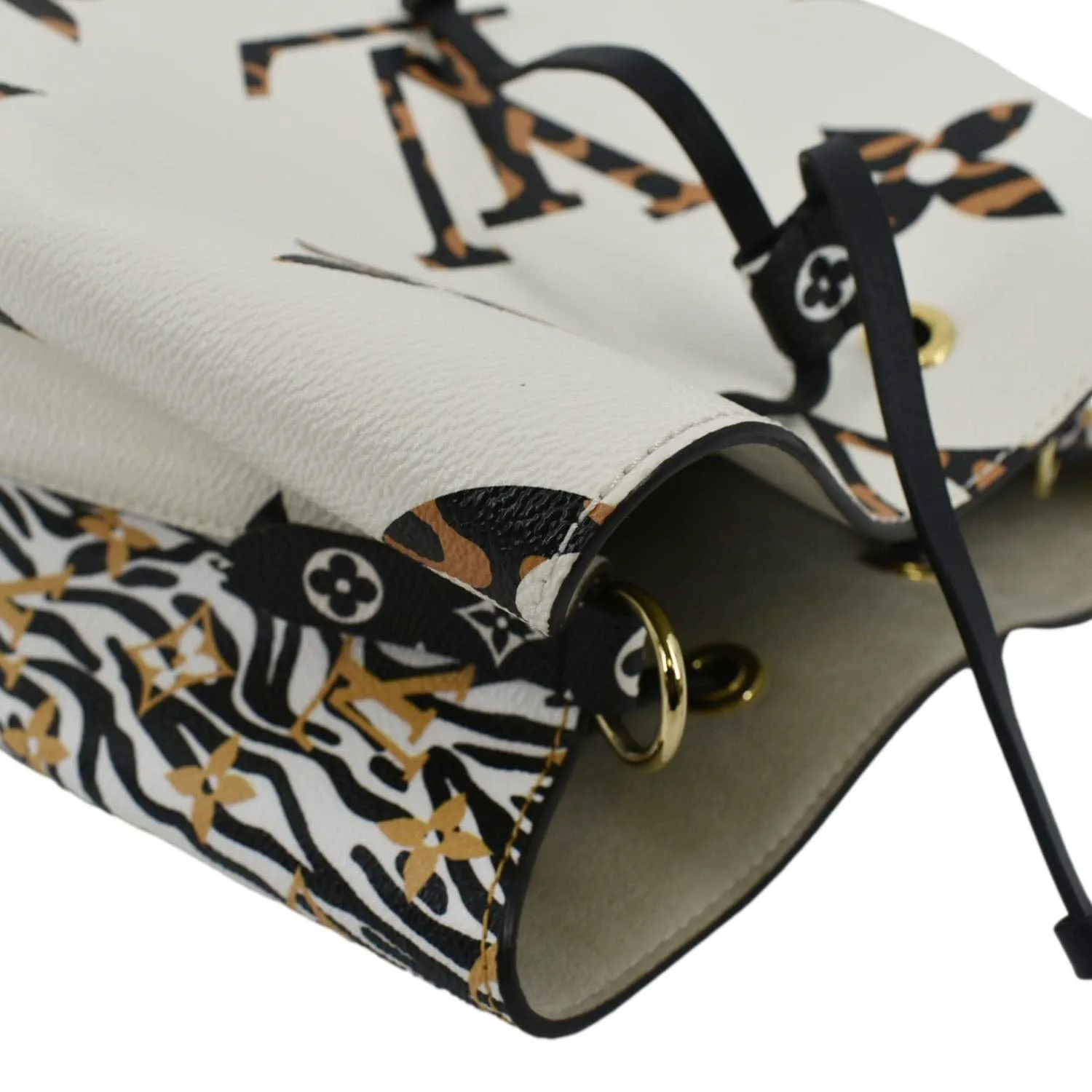 LOUIS VUITTON Neonoe Giant Jungle Canvas Shoulder Bucket Bag Ivory