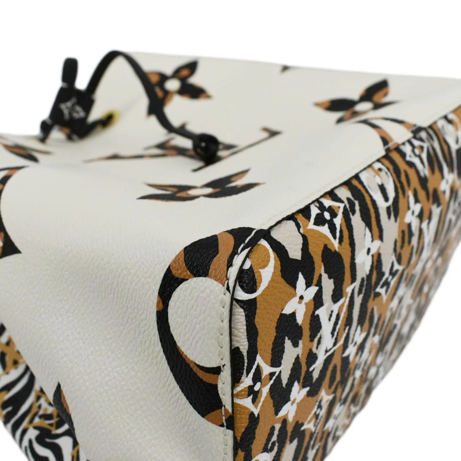 LOUIS VUITTON Neonoe Giant Jungle Canvas Shoulder Bucket Bag Ivory