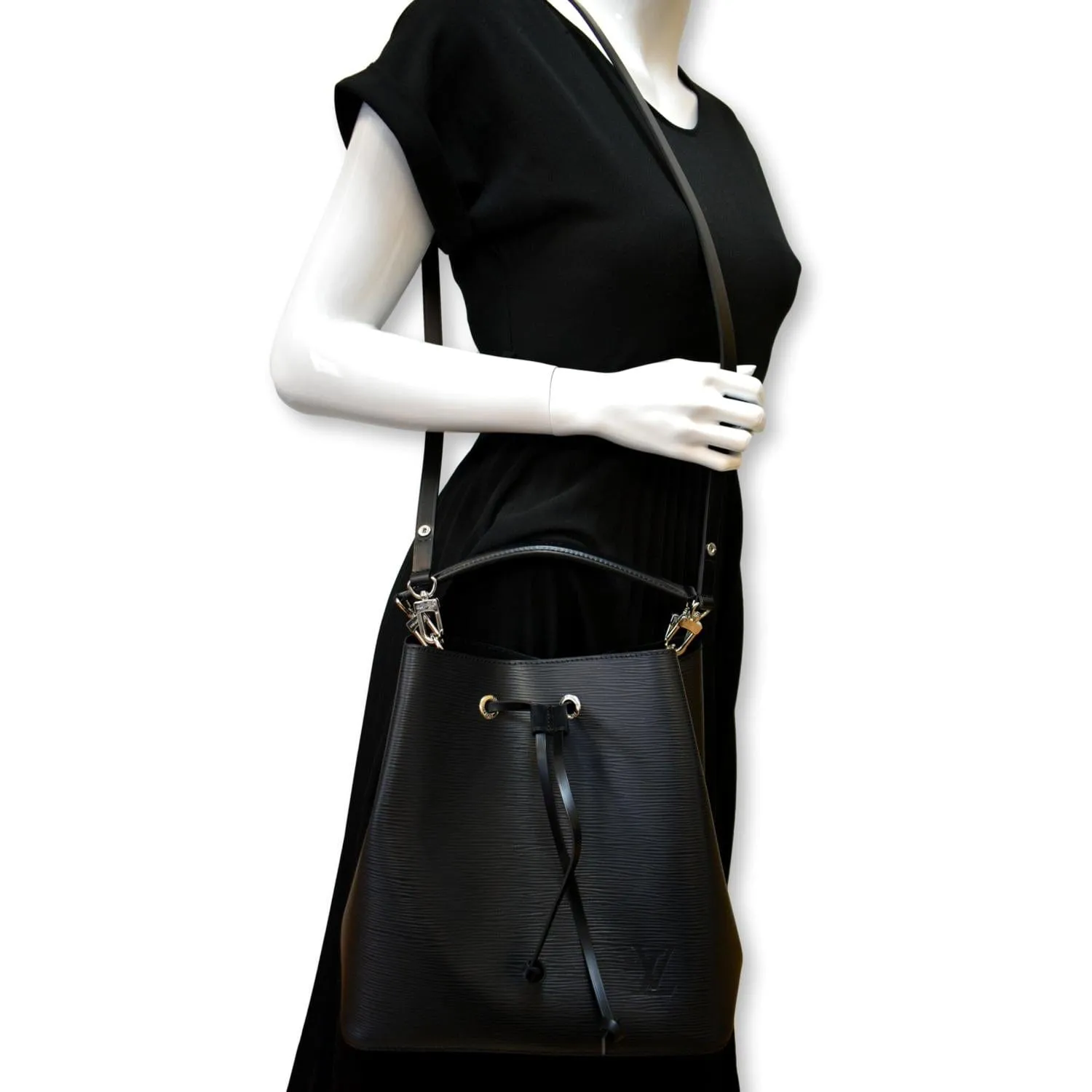 LOUIS VUITTON NeoNoe MM Epi Leatehr Shoulder Bag Black
