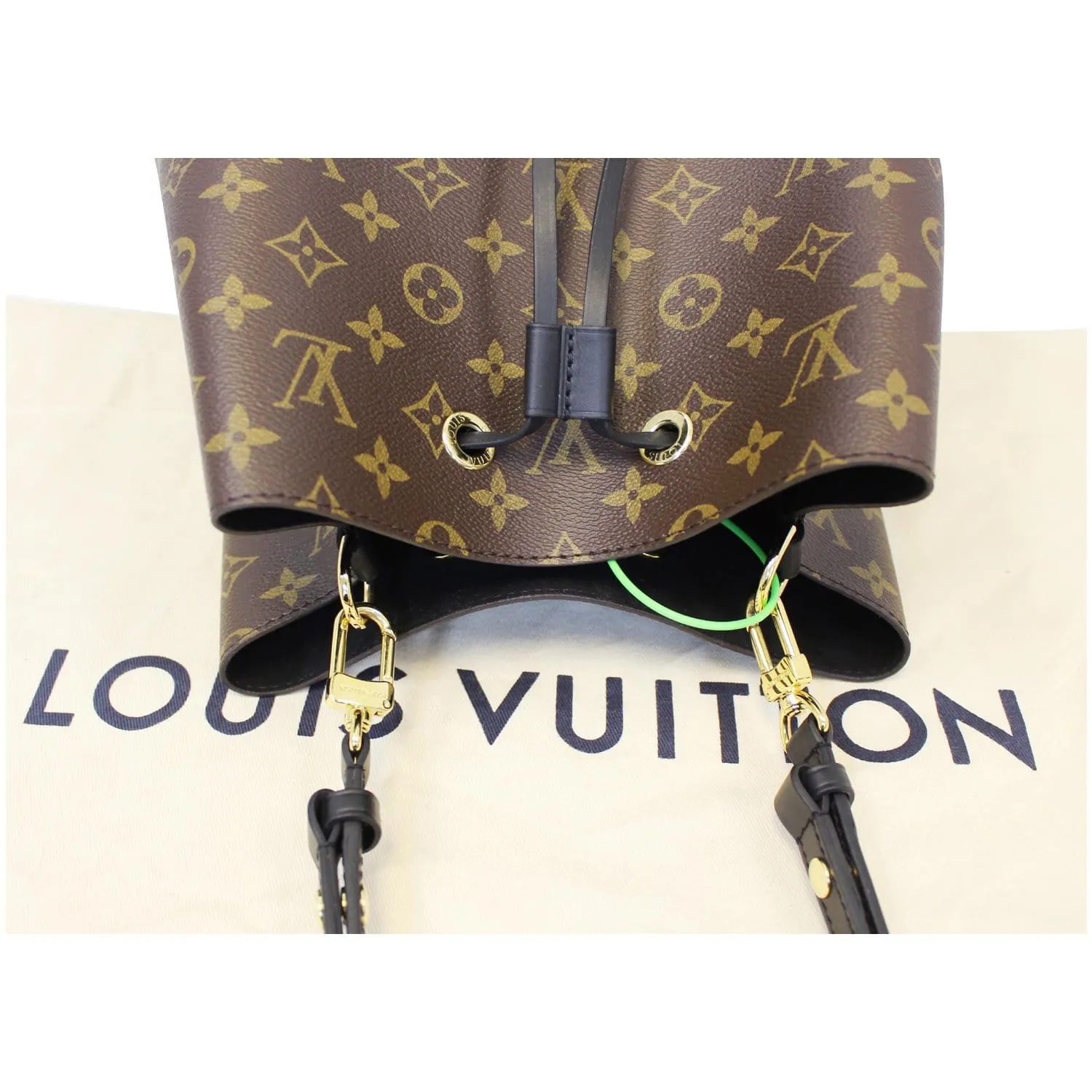 LOUIS VUITTON Neonoe Monogram Canvas Shoulder Bag Black