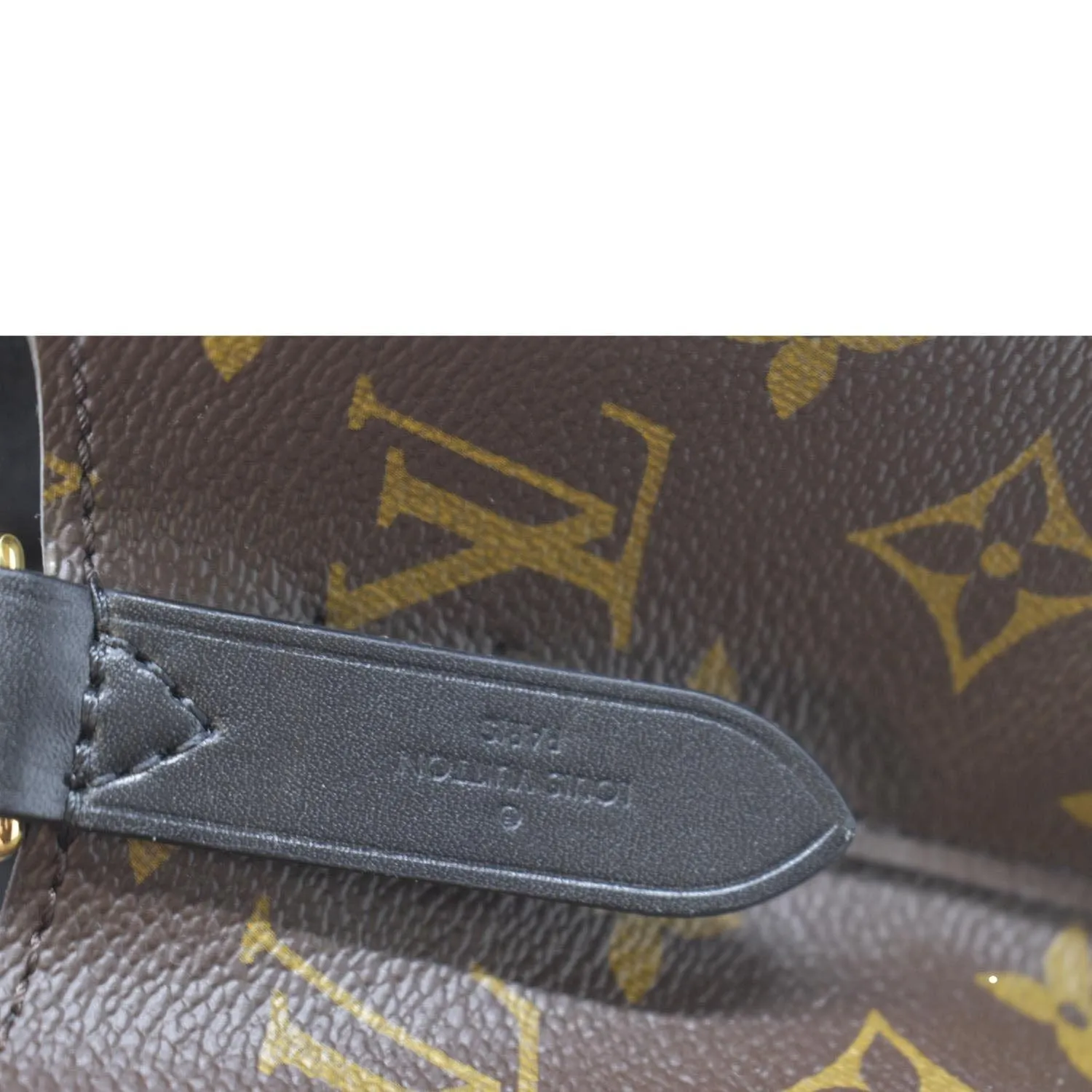 LOUIS VUITTON Neonoe Monogram Canvas Shoulder Bag Brown
