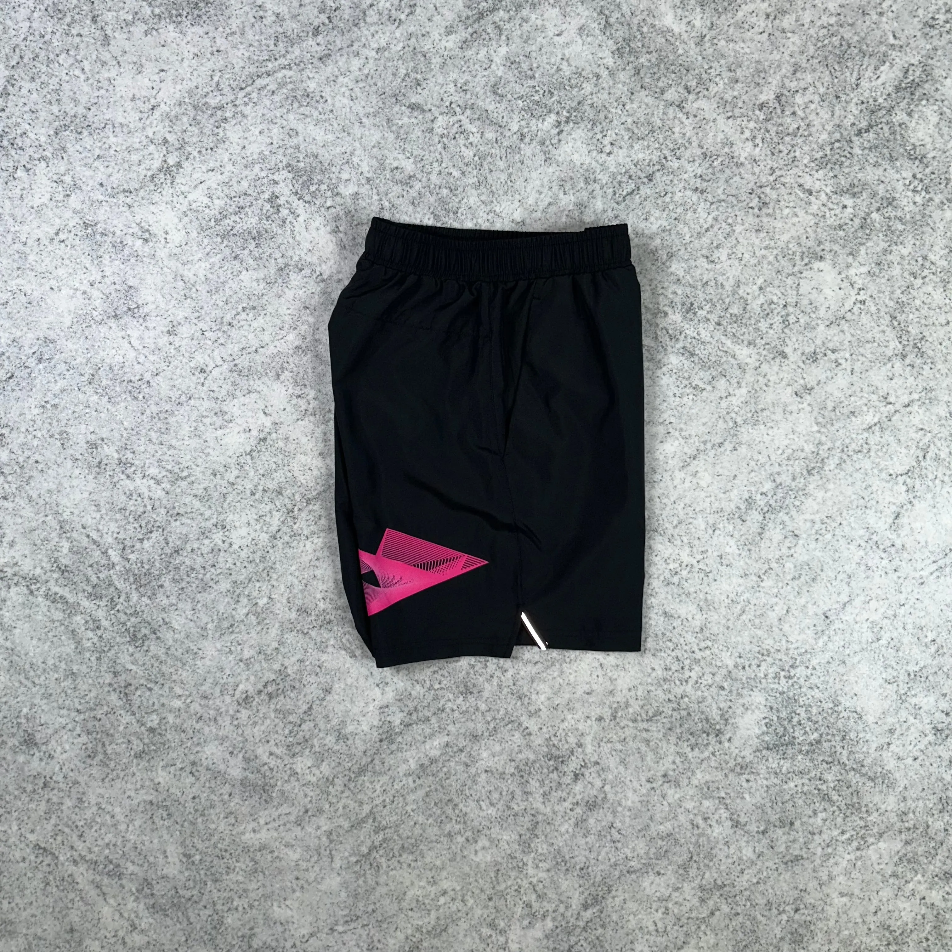 Monterrain Woven Short - Black/Pink