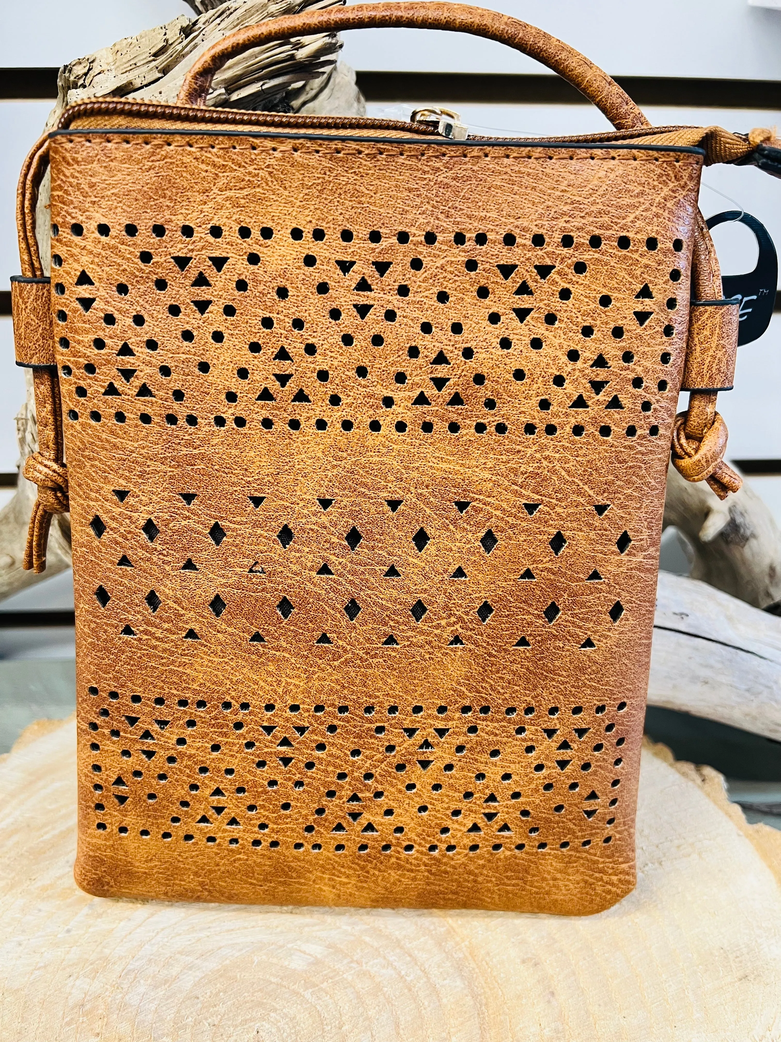 New Ecosse Design Crossbody leather purse in Dark Brown! Rear pocket to hold your Phone! Great Quality!
