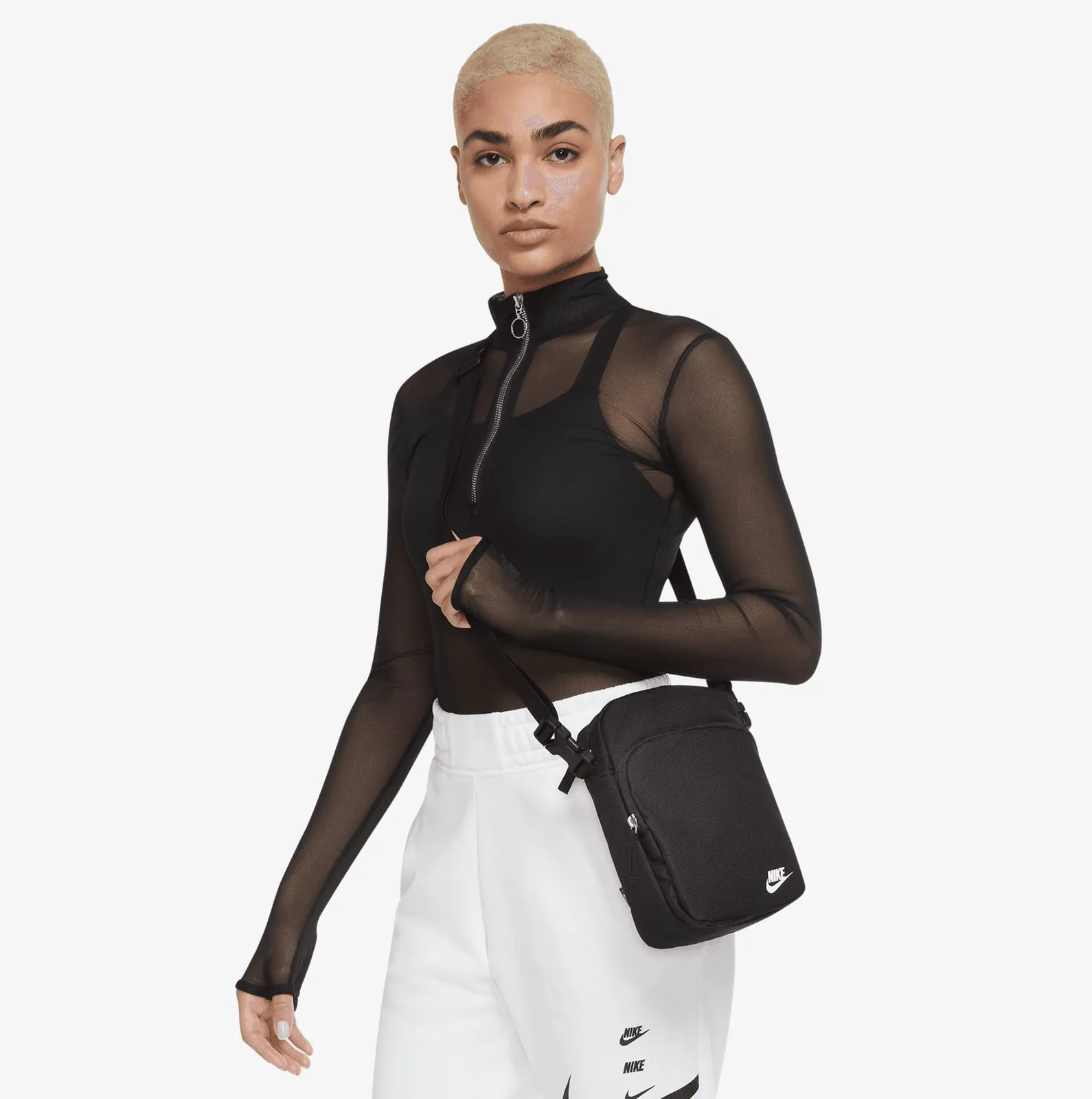 Nike Heritage Crossbody Bag (4L) - Black