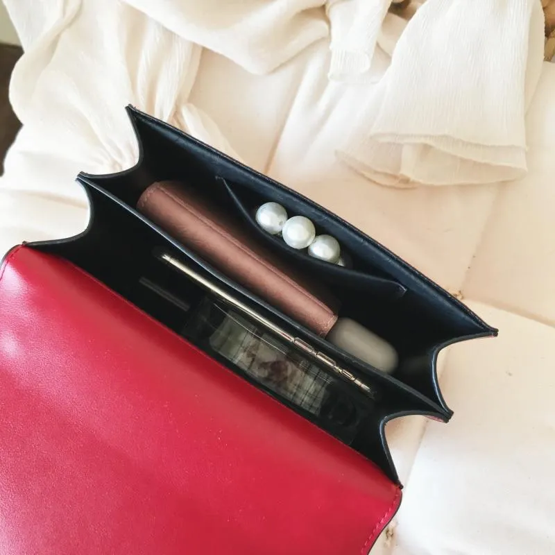 PU Leather Chain Rivet Lock Shoulder Bag