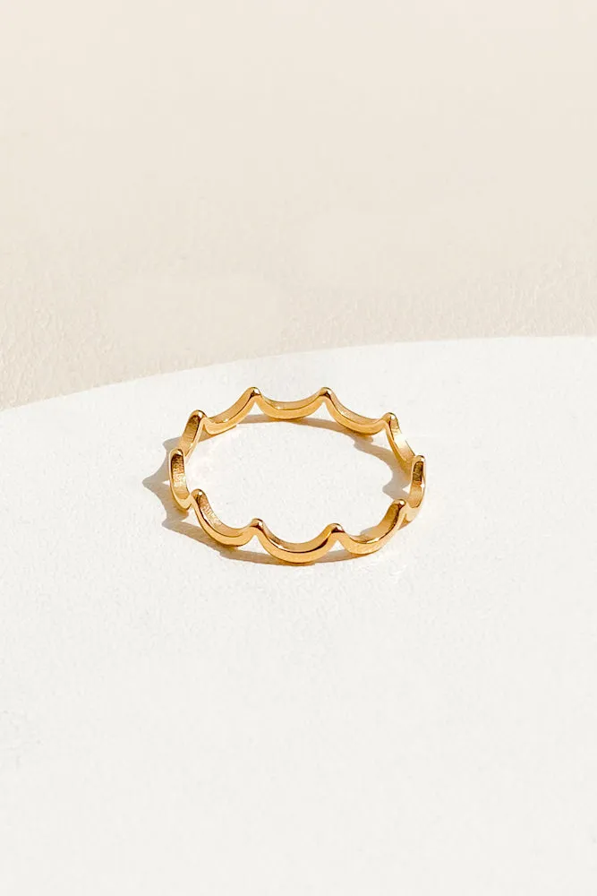 Serene Wave Ring (Stainless Steel)