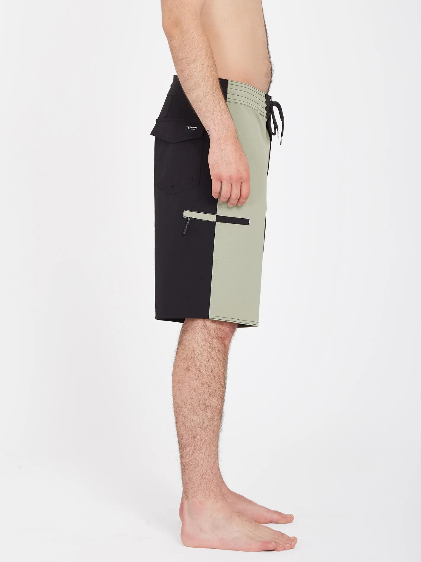 Surf Vitals Noa Deane 21" Boardshort - BLACK
