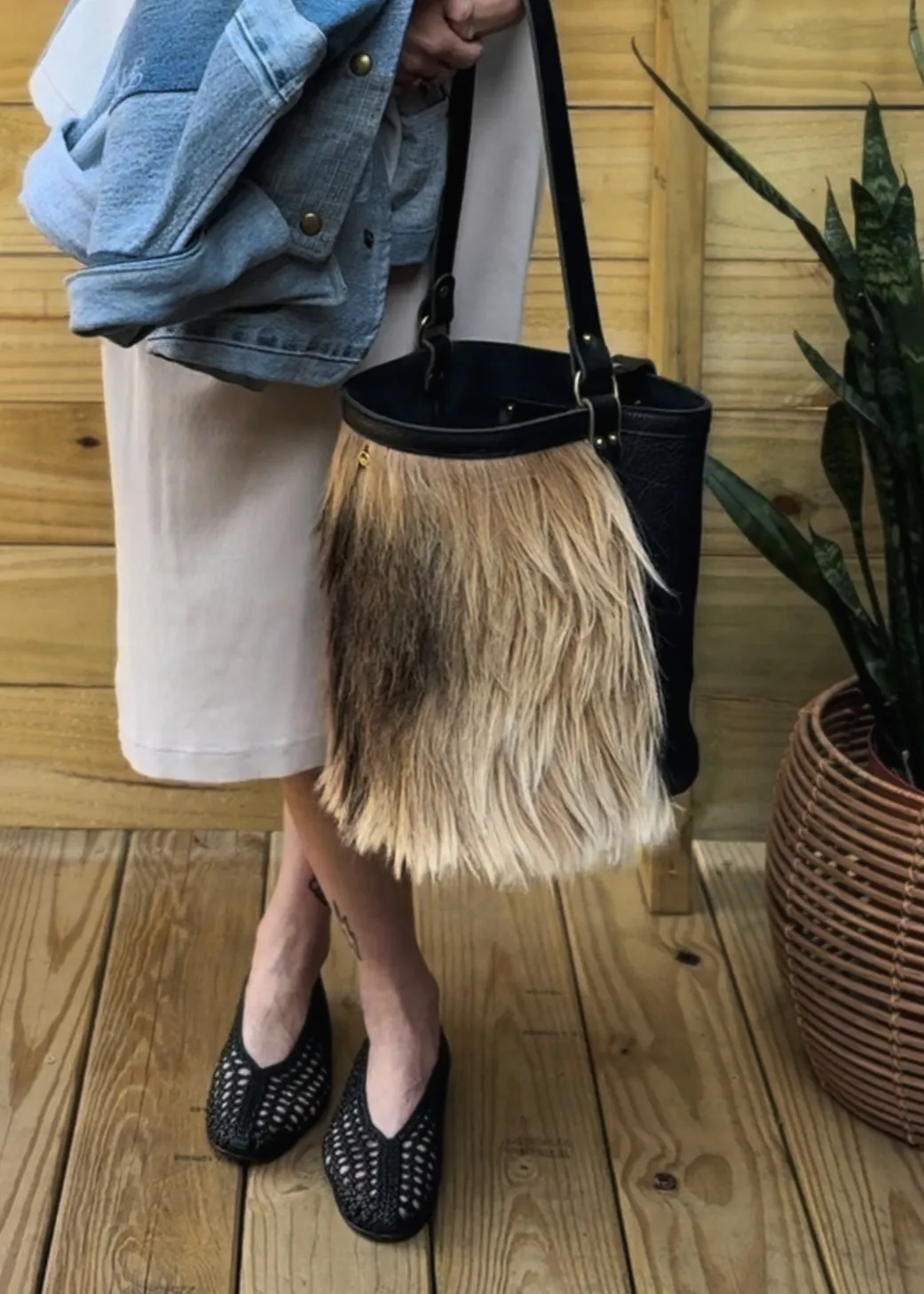 the range bucket bag