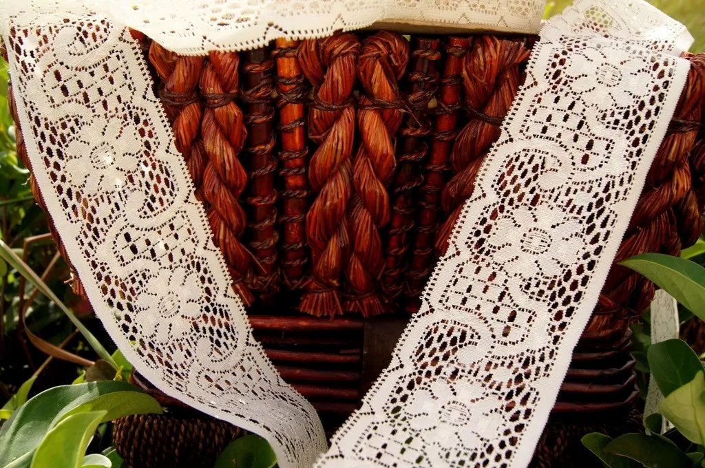 Vintage Beige Floral Lace Trim 2½" wide