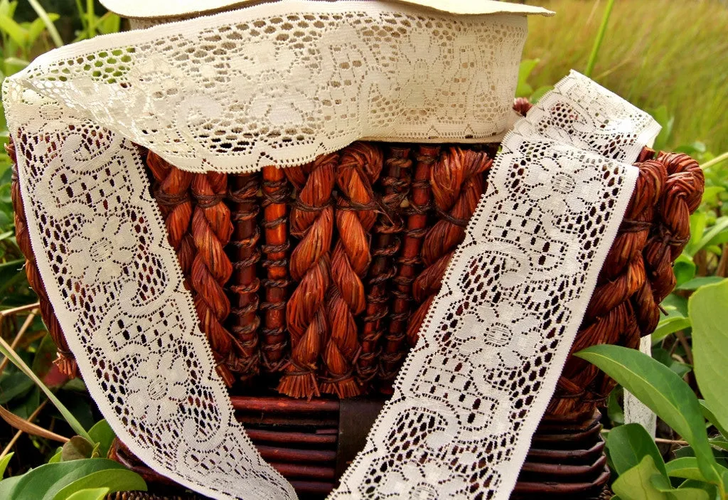 Vintage Beige Floral Lace Trim 2½" wide