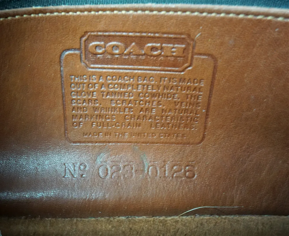 Vintage Coach Classic Dinky Pocket Cross Body Purse, Slim Saddlebag, Classic COACH, Bag Purse, British Tan color designer Purse