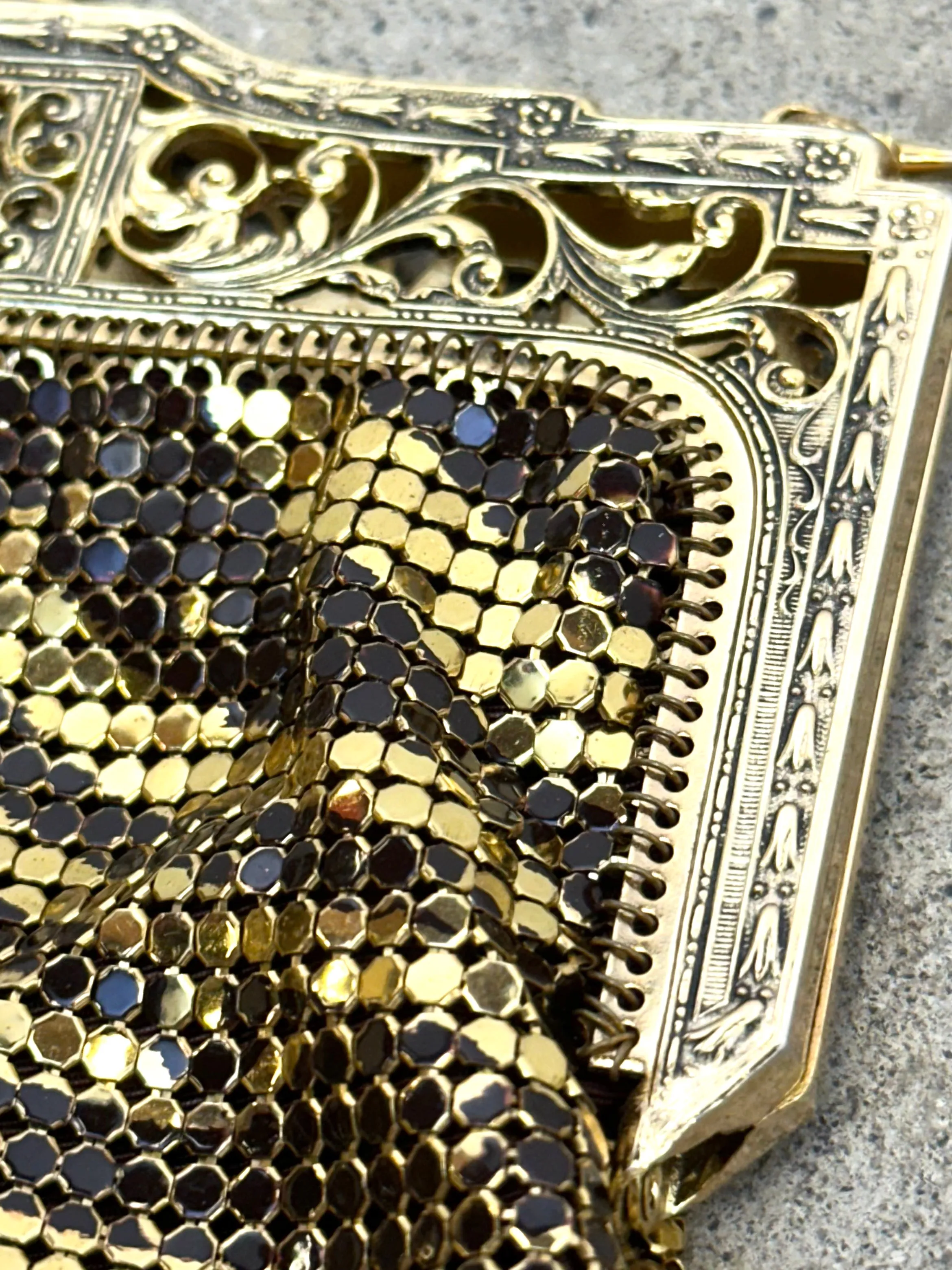 Whiting & Davis Co. Chainmail Tiger Stripe Bag