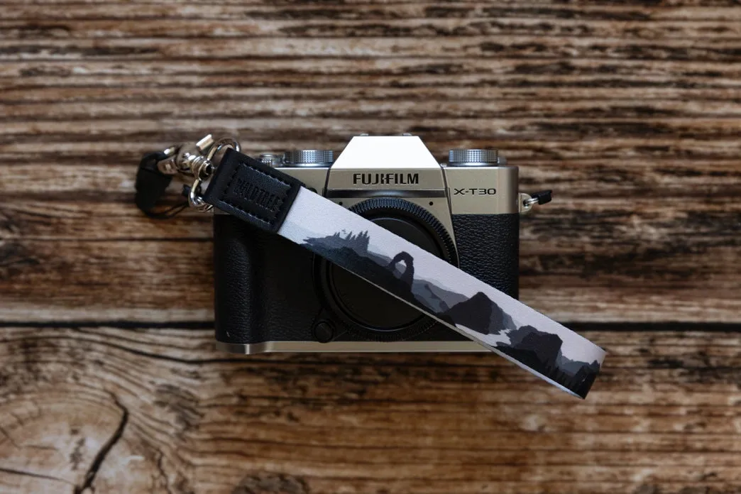 Wildtree Parks in Black and White Wristlet Keychain