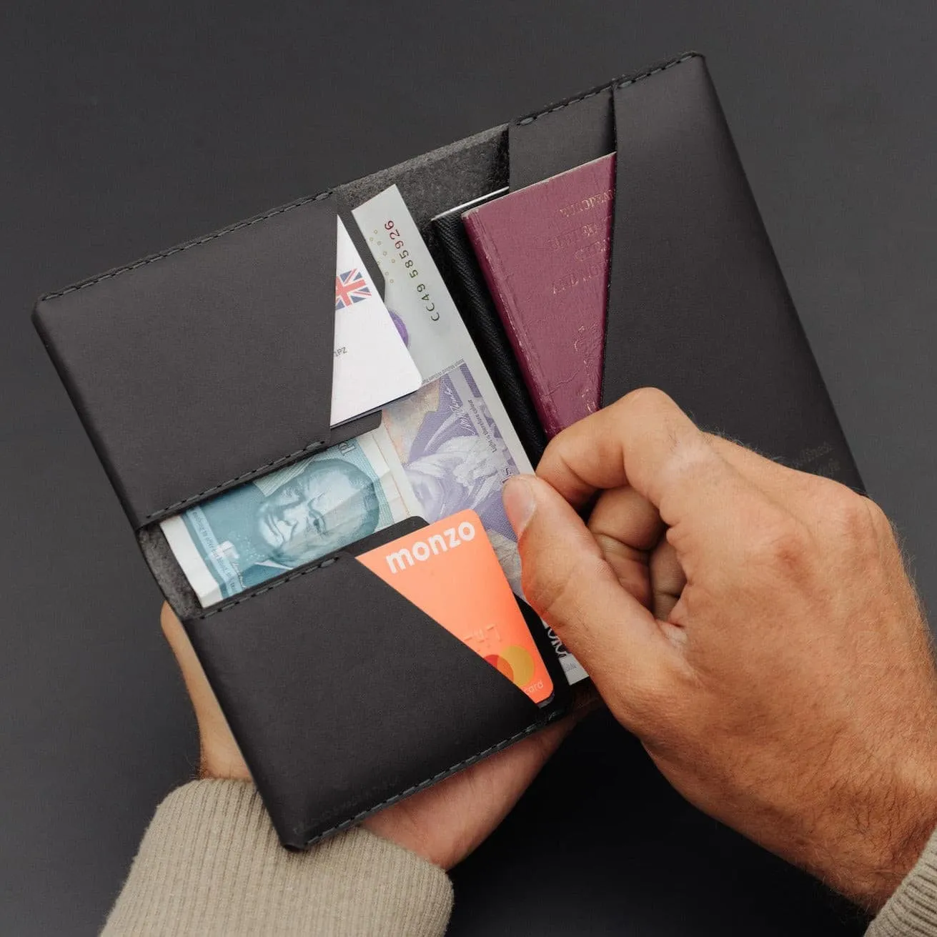Wingback Wingston Travel Wallet