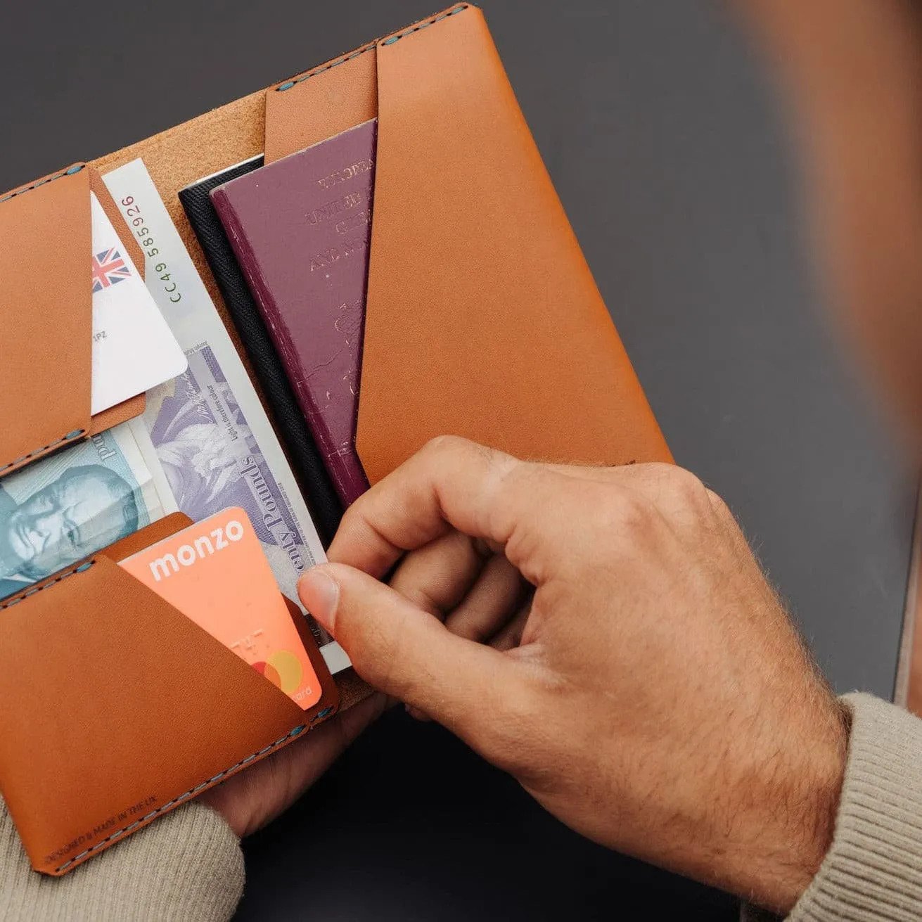 Wingback Wingston Travel Wallet