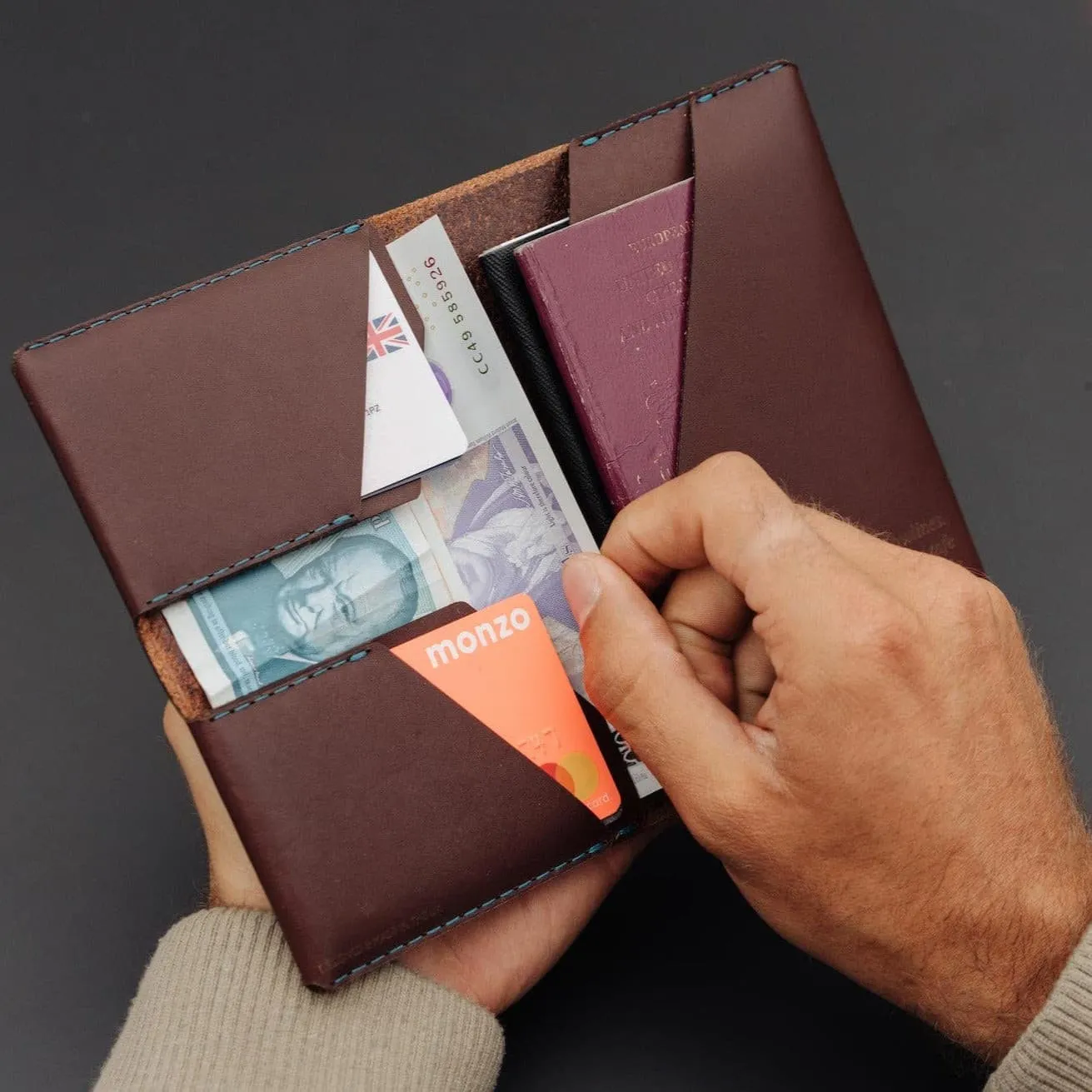 Wingback Wingston Travel Wallet